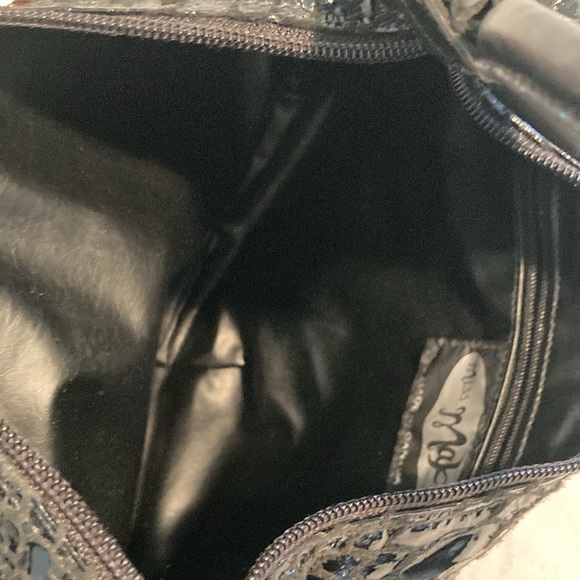 Miss Mak Couture designs hobo snakeskin tassel bag - Picture 10 of 16